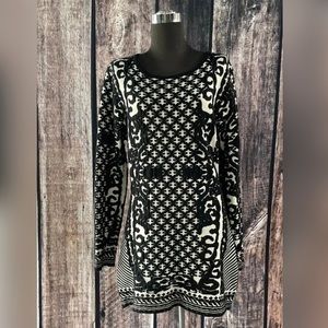 NWOT Simon Chang Black and White Knit Dress
